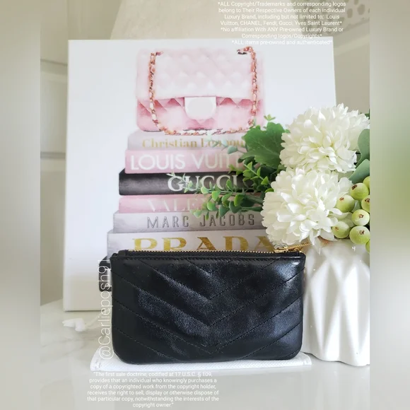 **SOLD** Authentic Pre-owned Yves Saint Laurent Cassandre Card Key Pouch - Picture 2 of 14